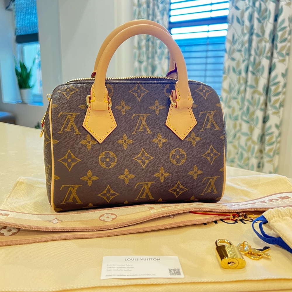 Brand New Louis Vuitton Speedy 20